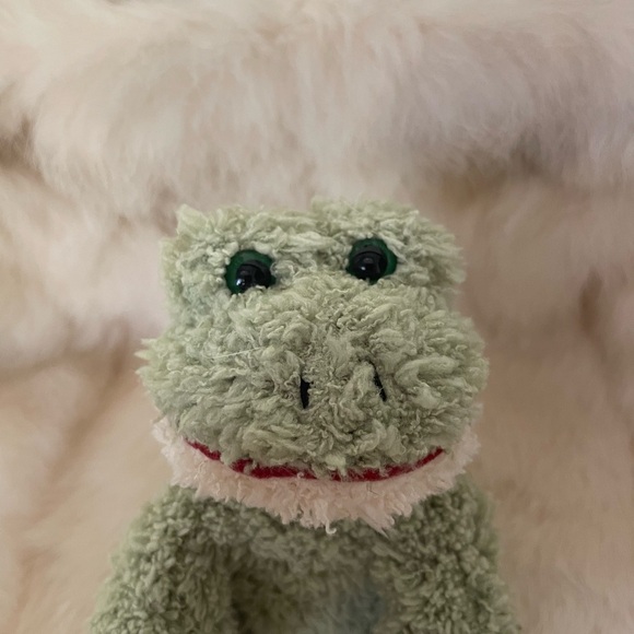 Russ Brand Plush Bean Green Frog Toy - Picture 2 of 6